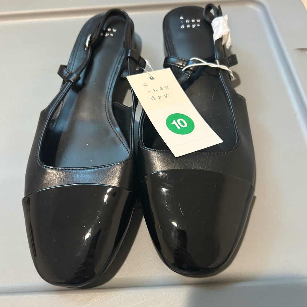 a new day Black Glossy Women's Oxfords
